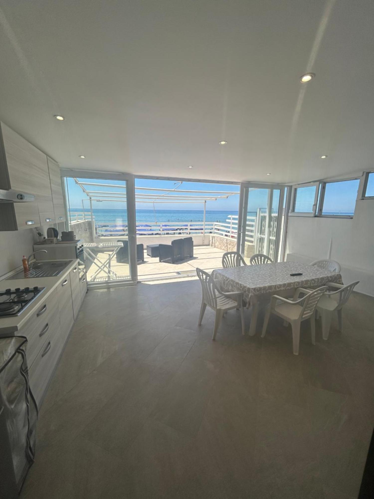 Palomera Luxury Apartment Sul Mare Gaeta Buitenkant foto